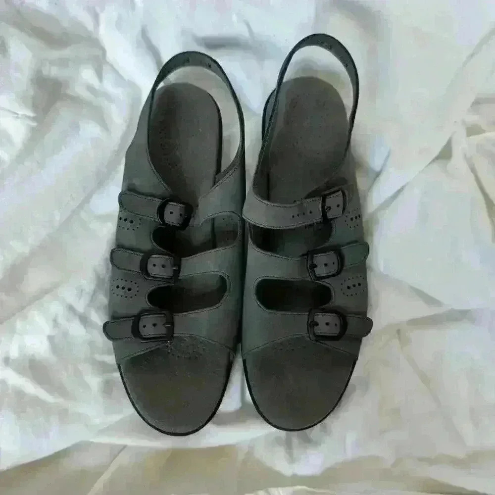 Leather suede triple buckle sandals SAS women’s 9.5”‎ boho